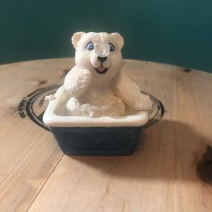 Burrtown bear from Hamilton collection polar bear